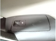 MANDO ELEVALUNAS DELANTERO DERECHO 