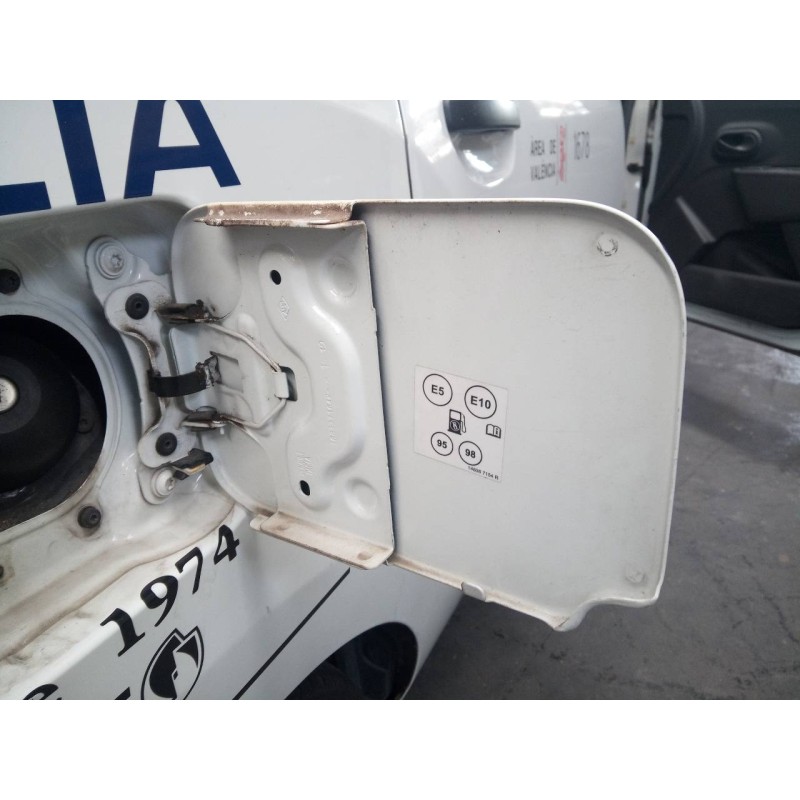Recambio de tapa exterior combustible para dacia lodgy stepway referencia OEM IAM   