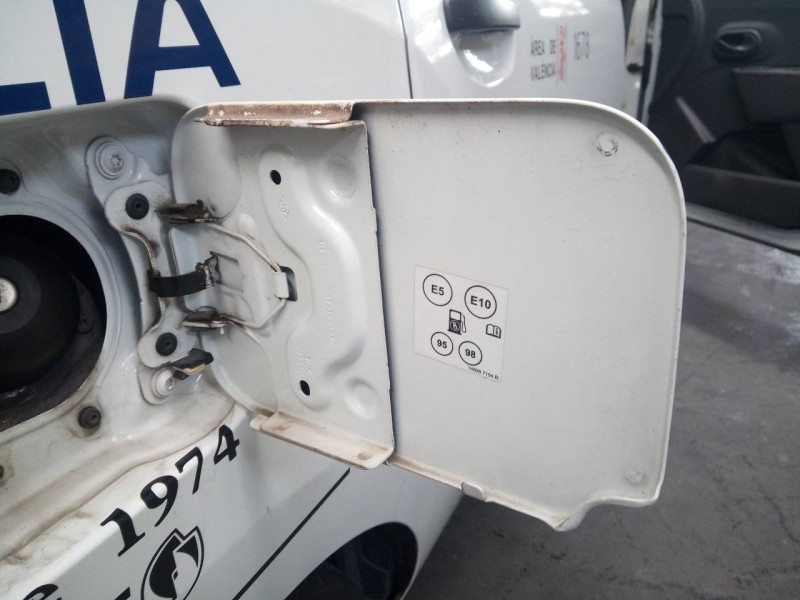 Recambio de tapa exterior combustible para dacia lodgy stepway referencia OEM IAM   