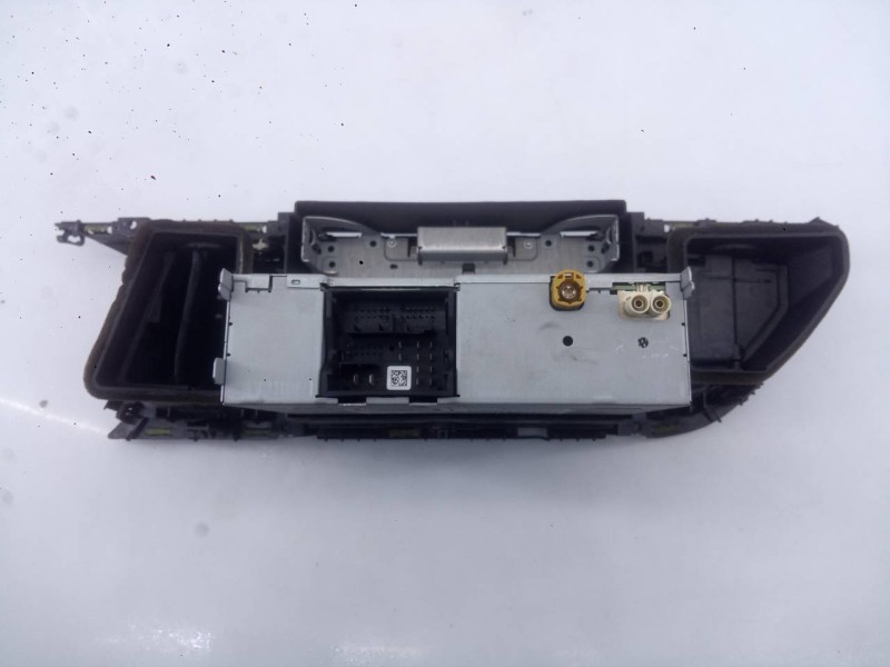 Recambio de sistema audio / radio cd para seat leon st (5f8) style referencia OEM IAM 5F0035869A  E2-A1-27-8