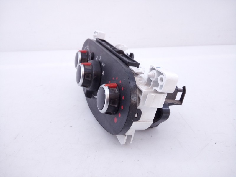 Recambio de mando calefaccion / aire acondicionado para dacia lodgy stepway referencia OEM IAM 5P3743000 18190686500 E2-A1-40-3