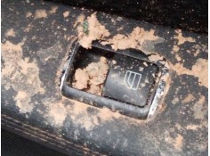 MANDO ELEVALUNAS TRASERO DERECHO 