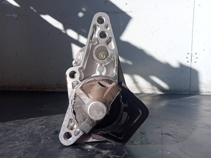 Recambio de motor arranque para dacia lodgy stepway referencia OEM IAM 233001903R  P3-B8-3-3