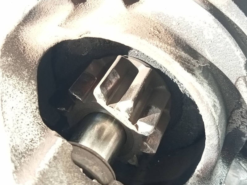 Recambio de motor arranque para dacia lodgy stepway referencia OEM IAM 233001903R  P3-B8-3-3