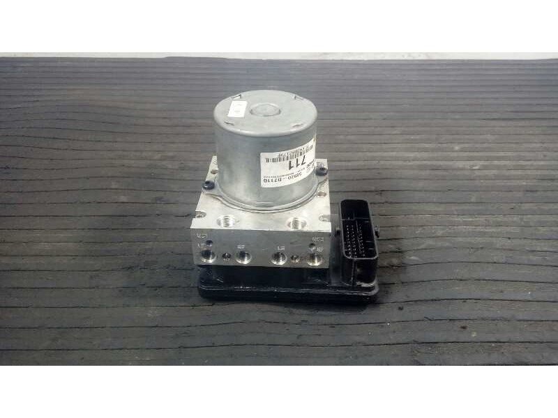 Recambio de abs para hyundai tucson essence bluedrive 2wd referencia OEM IAM 58920D7110 A1000720AAA P3-A8-29-4