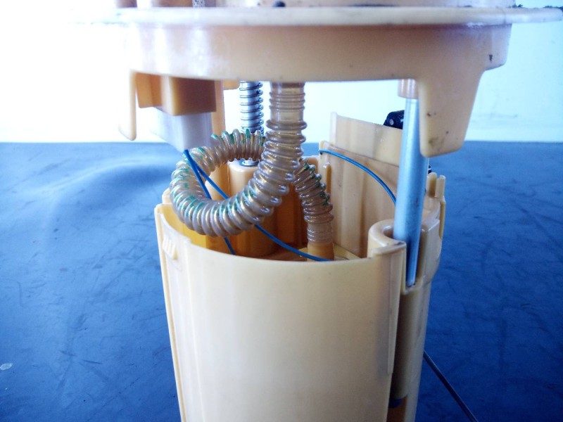 Recambio de aforador para peugeot 207 confort referencia OEM IAM 9685044780  P3-A6-14-3