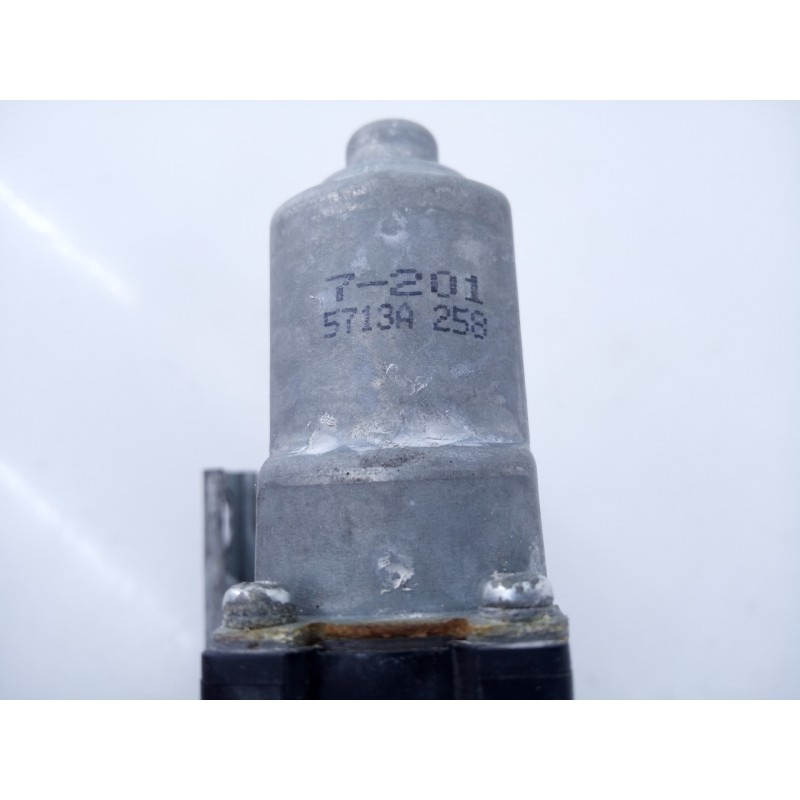 Recambio de elevalunas trasero izquierdo para peugeot 4008 allure referencia OEM IAM 5713A258  E1-A4-28-1