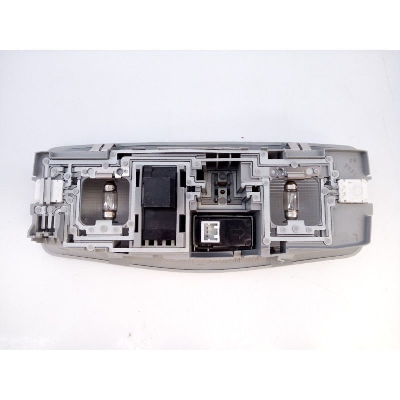 Recambio de luz interior para peugeot 4008 allure referencia OEM IAM 8401A009ZZ  E3-B2-29-4