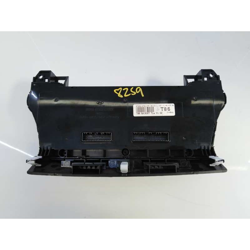 Recambio de mando climatizador para hyundai tucson essence bluedrive 2wd referencia OEM IAM 9725007211  E3-A3-30-4