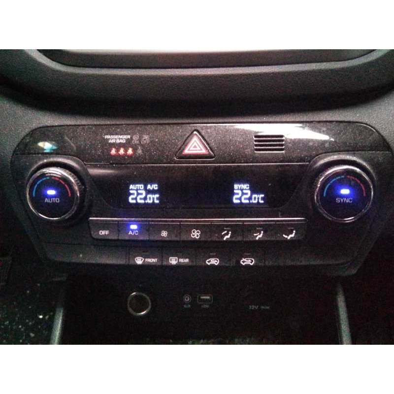 Recambio de mando climatizador para hyundai tucson essence bluedrive 2wd referencia OEM IAM 9725007211  E3-A3-30-4