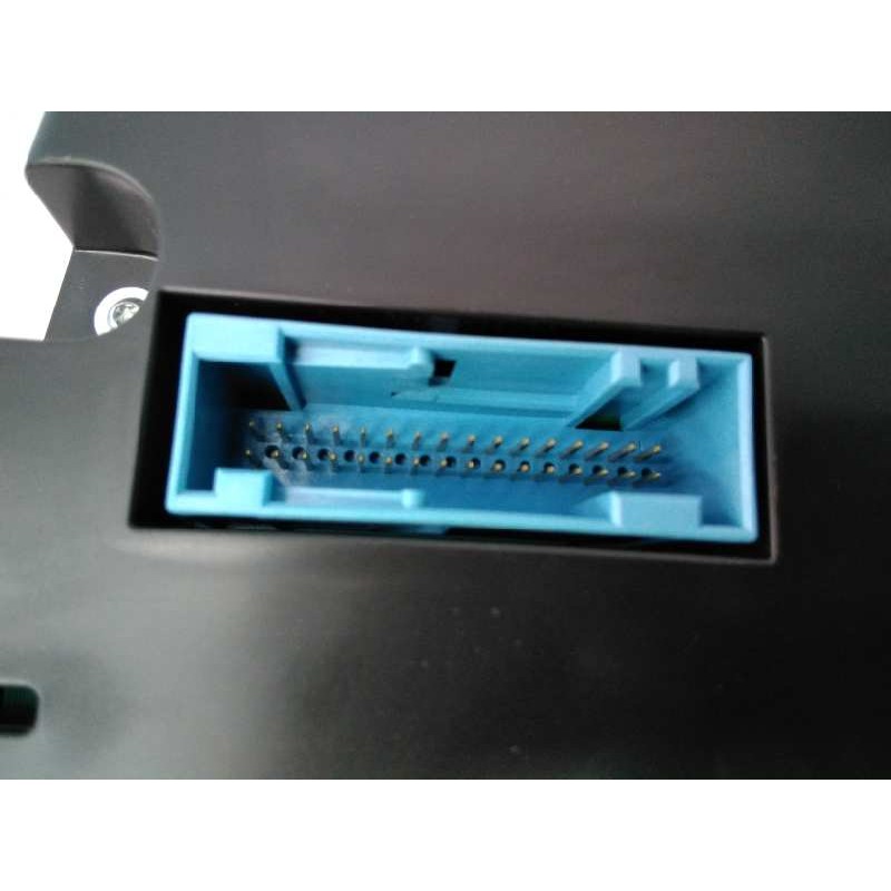 Recambio de cuadro instrumentos para audi a1 sportback (8xf) attraction referencia OEM IAM 8XA920930D A2C53219792 E2-A1-2-5