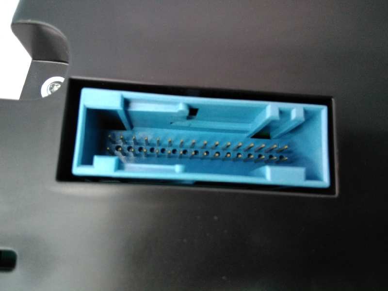 Recambio de cuadro instrumentos para audi a1 sportback (8xf) attraction referencia OEM IAM 8XA920930D A2C53219792 E2-A1-2-5