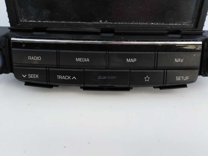 Recambio de sistema navegacion gps para hyundai tucson essence bluedrive 2wd referencia OEM IAM 96560D71004X  E3-A3-44-4