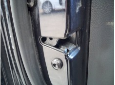 CERRADURA PUERTA DELANTERA IZQUIERDA 