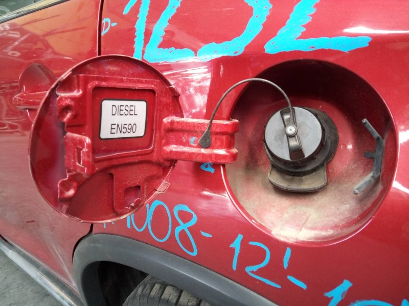 Recambio de tapa exterior combustible para peugeot 4008 allure referencia OEM IAM   