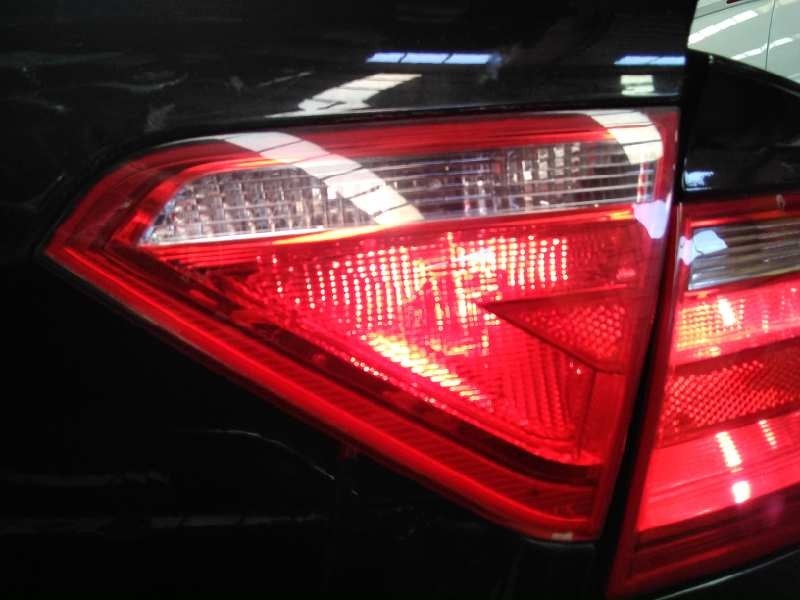 Recambio de piloto trasero derecho porton para audi a5 sportback (8t) 2.0 tdi (105kw) referencia OEM IAM 8T0945094  E1-A1-36-1