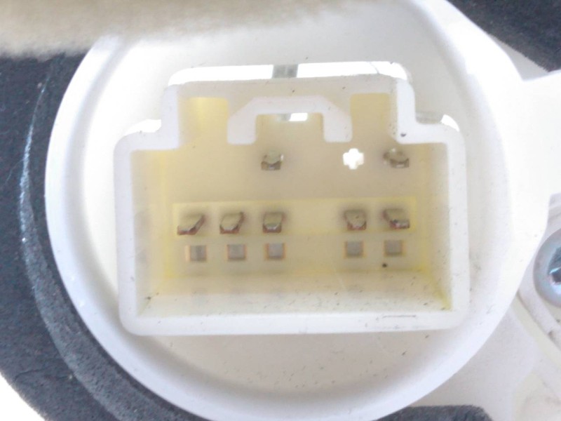 Recambio de cerradura puerta delantera izquierda para mazda cx-5 style 2wd referencia OEM IAM   E2-A2-15-1