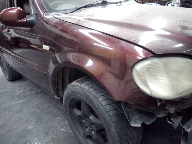 Recambio de aleta delantera derecha para mercedes-benz clase m (w163) 270 cdi (163.113) referencia OEM IAM   