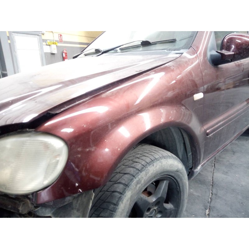 Recambio de aleta delantera izquierda para mercedes-benz clase m (w163) 270 cdi (163.113) referencia OEM IAM   