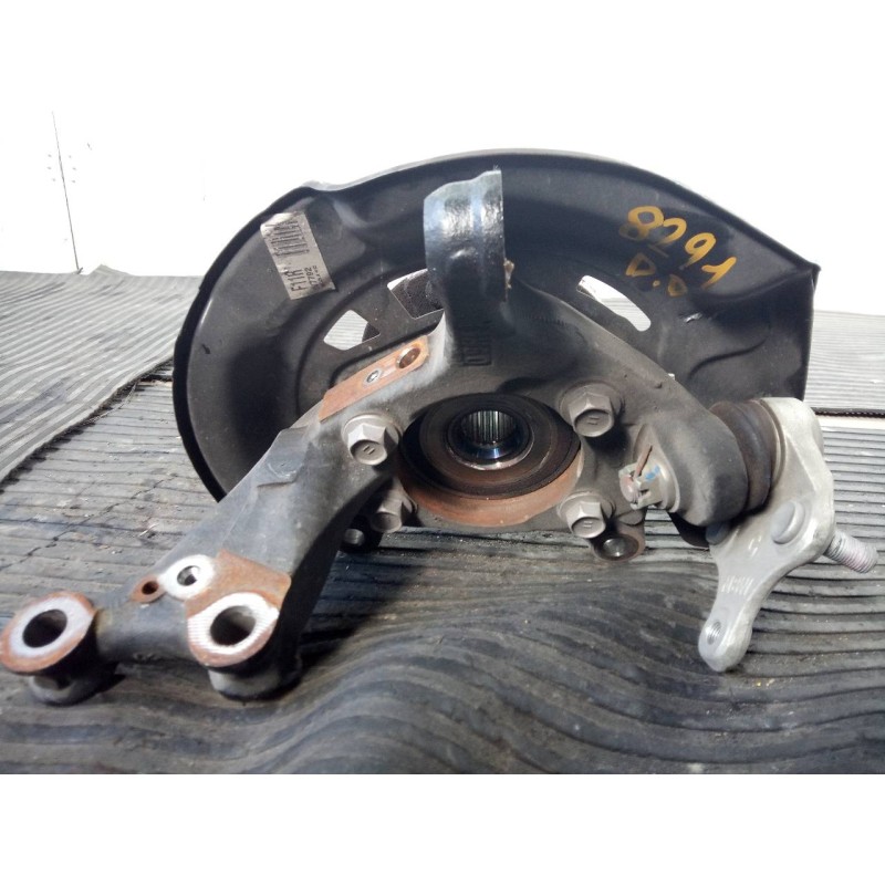 Recambio de mangueta delantera derecha para toyota verso advance referencia OEM IAM F11AW7792  P1-B5-38