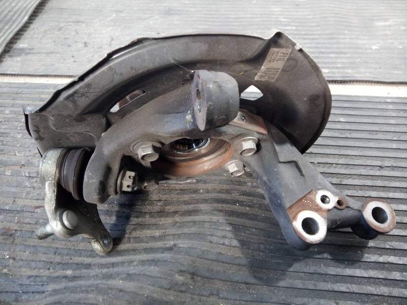 Recambio de mangueta delantera izquierda para toyota verso advance referencia OEM IAM W7791200415  P1-B5-38