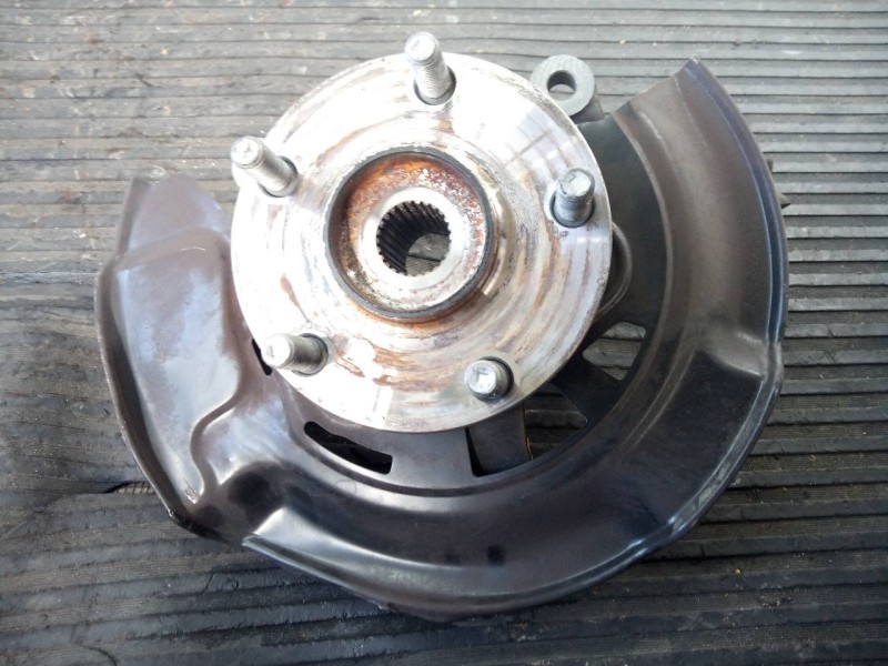 Recambio de mangueta delantera izquierda para toyota verso advance referencia OEM IAM W7791200415  P1-B5-38