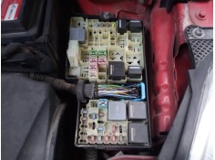 CAJA RELES / FUSIBLES 