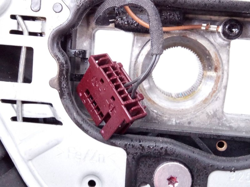 Recambio de volante para mercedes-benz clase b (w246) b 180 cdi be (246.200) referencia OEM IAM A2184609103  E1-A2-43-2