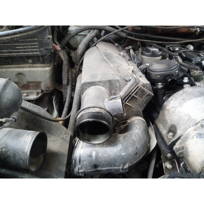 Recambio de filtro aire para mercedes-benz clase m (w163) 270 cdi (163.113) referencia OEM IAM   