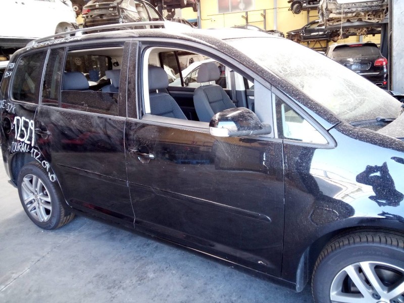 Recambio de puerta delantera derecha para volkswagen touran (1t2) advance referencia OEM IAM   