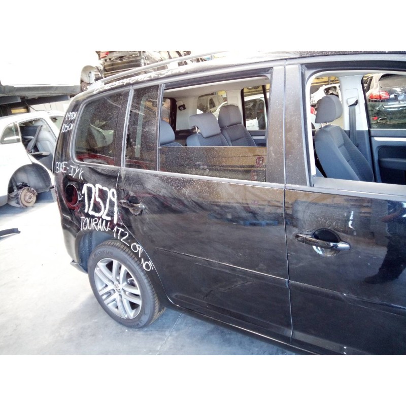 Recambio de puerta trasera derecha para volkswagen touran (1t2) advance referencia OEM IAM   