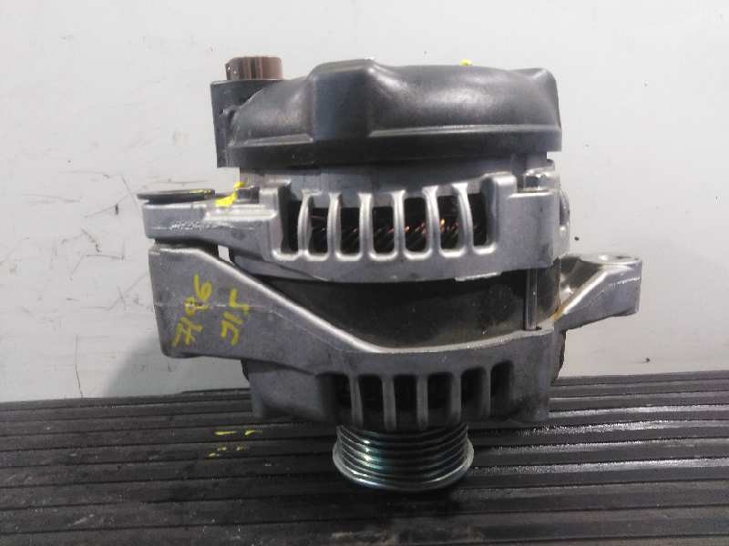 Recambio de alternador para toyota land cruiser (j15) gx referencia OEM IAM 2706030130 1042105440 P3-A4-12-4