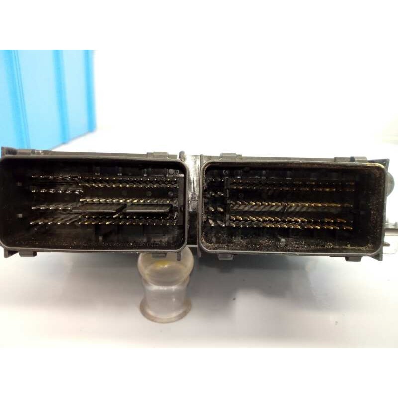 Recambio de centralita motor uce para volvo v40 momentum referencia OEM IAM MB2797009612 279700961200 E3-B5-44-2