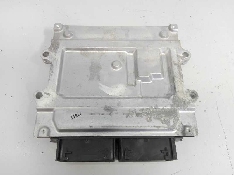 Recambio de centralita motor uce para volvo v40 momentum referencia OEM IAM MB2797009612 279700961200 E3-B5-44-2