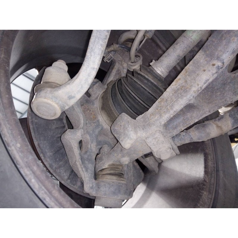 Recambio de mangueta delantera izquierda para mercedes-benz clase m (w163) 270 cdi (163.113) referencia OEM IAM   