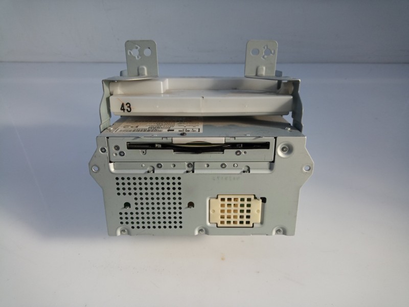 Recambio de sistema navegacion gps para infiniti fx fx30d s referencia OEM IAM 283951DR3D  E3-B4-56-4