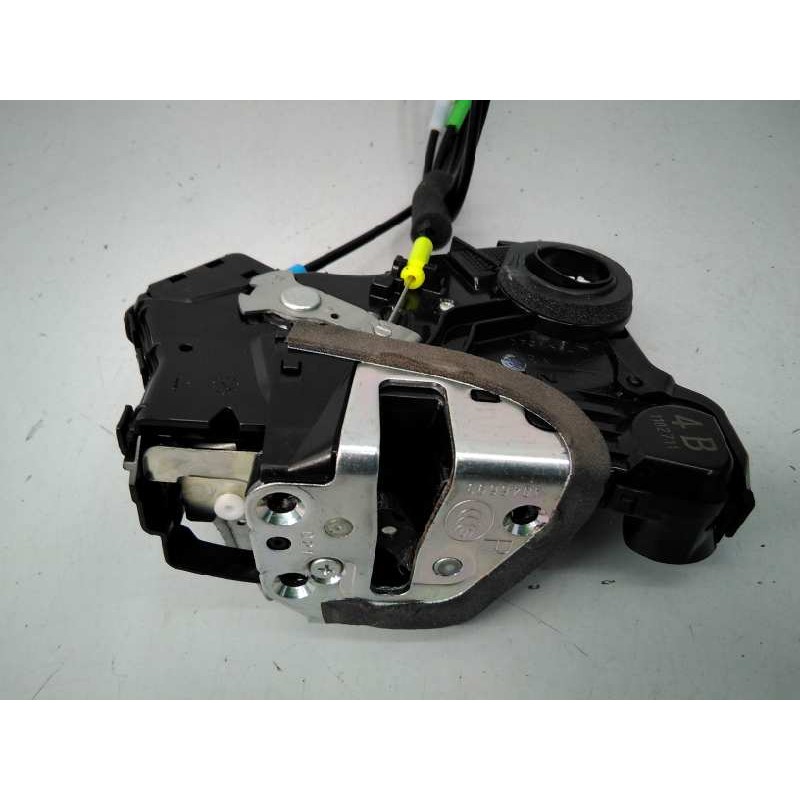 Recambio de cerradura puerta delantera derecha para toyota land cruiser (j15) gx referencia OEM IAM A046693 1102711 