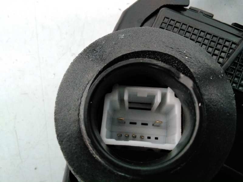 Recambio de cerradura puerta delantera izquierda para toyota land cruiser (j15) gx referencia OEM IAM A046693 1102713 