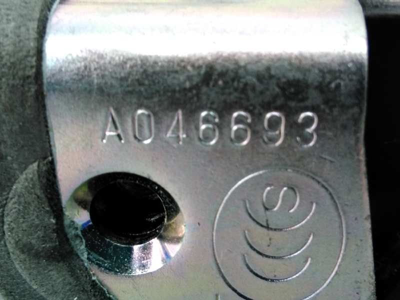 Recambio de cerradura puerta delantera izquierda para toyota land cruiser (j15) gx referencia OEM IAM A046693 1102713 
