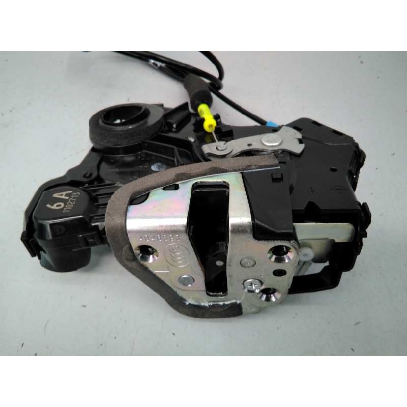 Recambio de cerradura puerta delantera izquierda para toyota land cruiser (j15) gx referencia OEM IAM A046693 1102713 