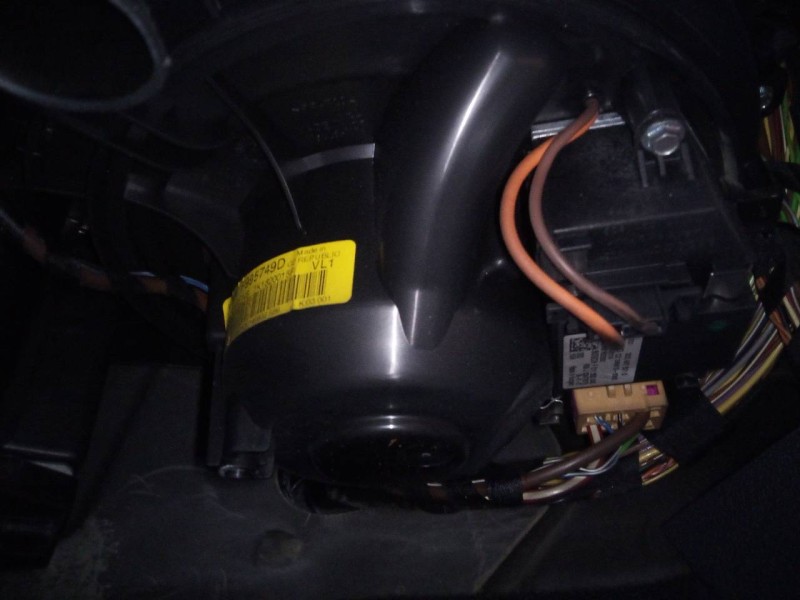 Recambio de ventilador calefaccion para volkswagen touran (1t2) advance referencia OEM IAM 1K1820015F  