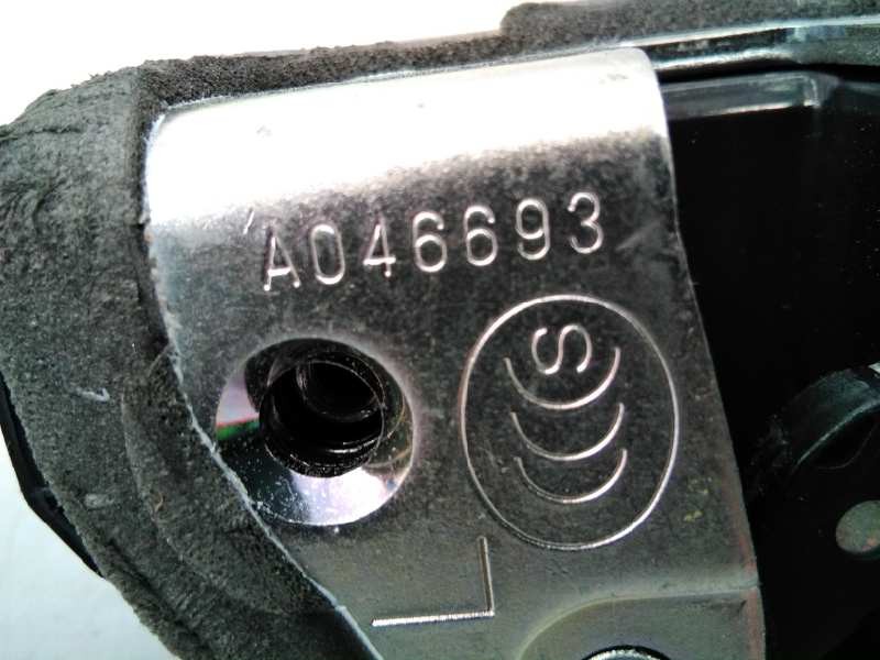 Recambio de cerradura puerta trasera izquierda para toyota land cruiser (j15) gx referencia OEM IAM A046693 1102700 