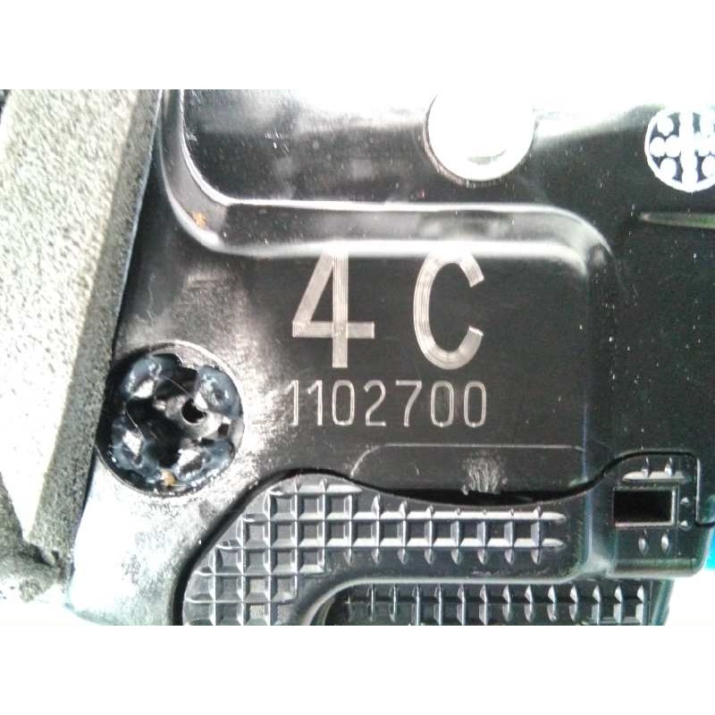 Recambio de cerradura puerta trasera izquierda para toyota land cruiser (j15) gx referencia OEM IAM A046693 1102700 