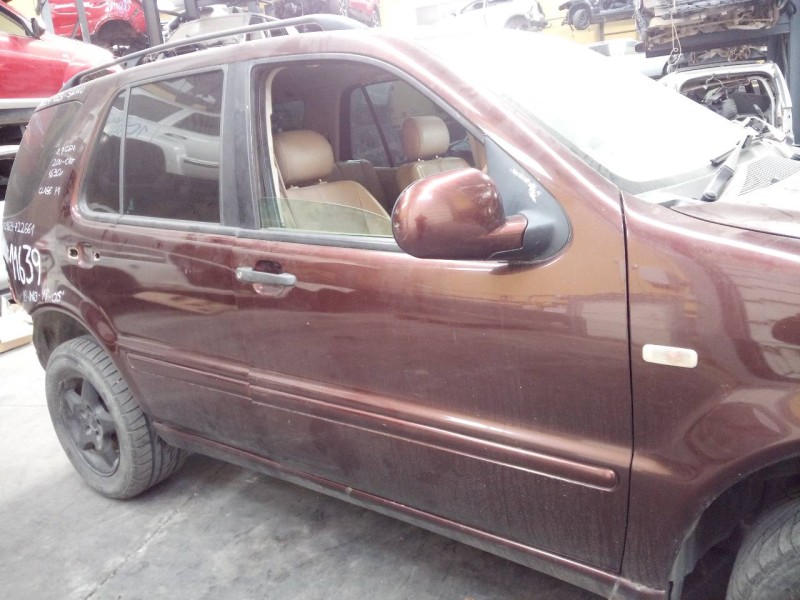 Recambio de puerta delantera derecha para mercedes-benz clase m (w163) 270 cdi (163.113) referencia OEM IAM   