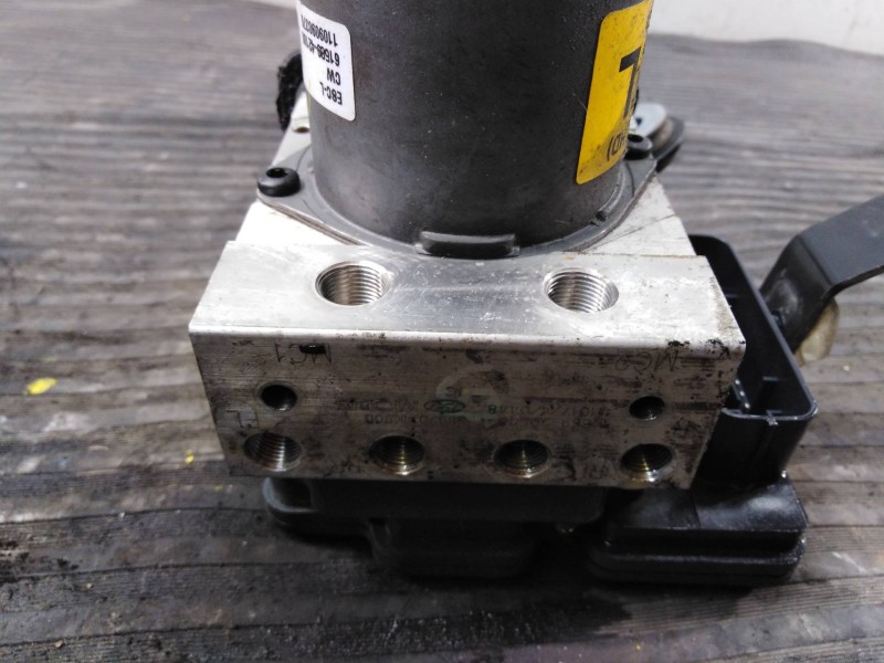 Recambio de abs para hyundai ix20 gls comfort blue referencia OEM IAM 1K58930500 6380206 P3-A8-10-2