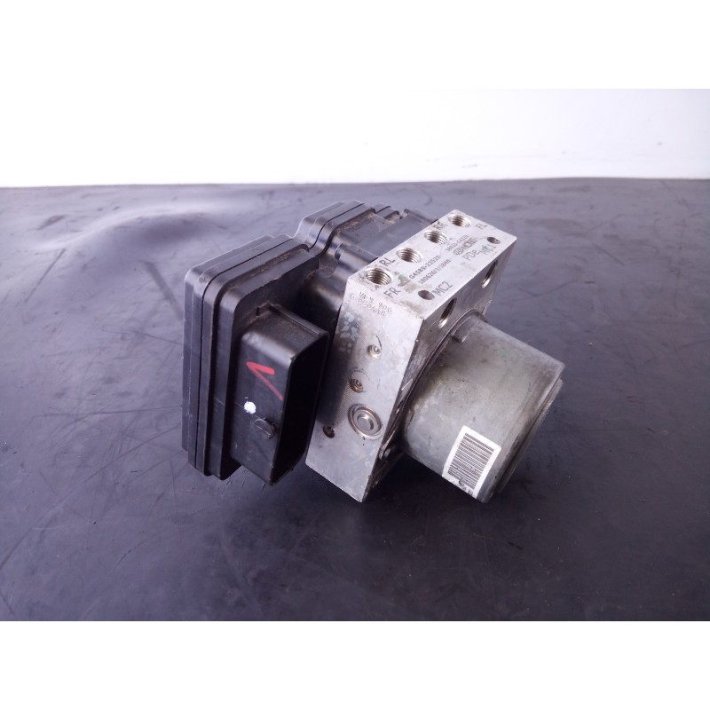 Recambio de abs para hyundai i30 fastback tecno referencia OEM IAM 58920G4220 458922520 P3-A8-19-4