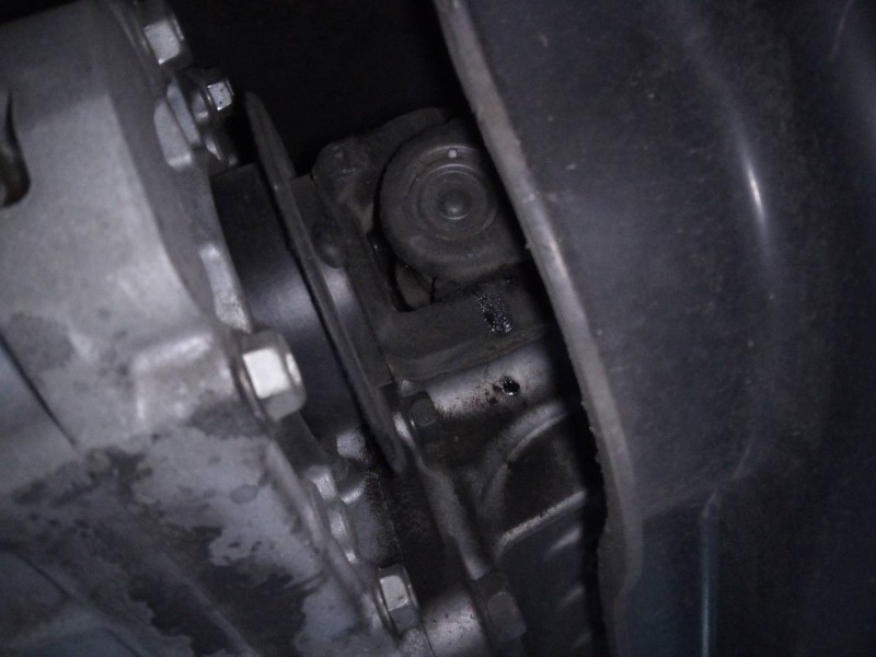 Recambio de transmision central delantera para infiniti fx fx30d s referencia OEM IAM   P1-B6-22