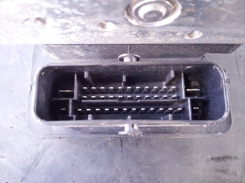 Recambio de abs para hyundai i30 fastback tecno referencia OEM IAM 58920G4220 458922520 P3-A8-19-4