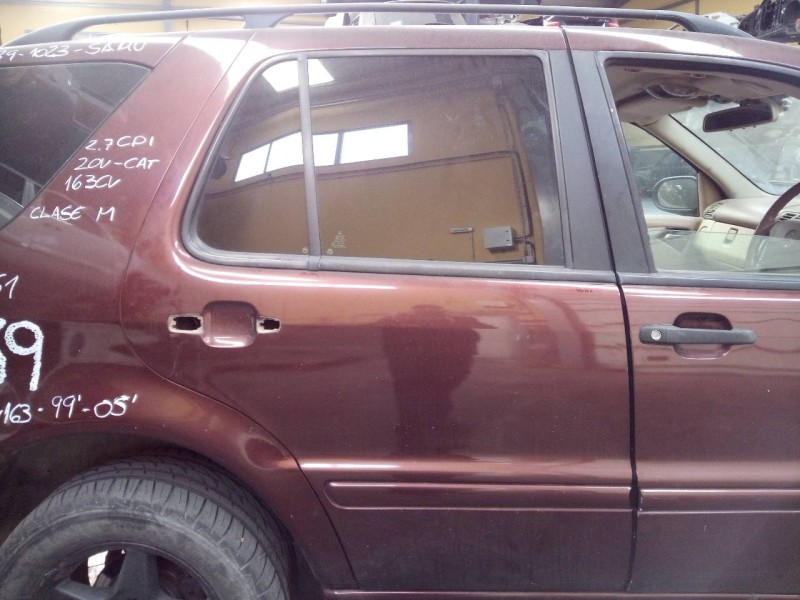 Recambio de puerta trasera derecha para mercedes-benz clase m (w163) 270 cdi (163.113) referencia OEM IAM   