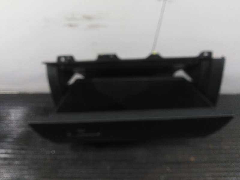 Recambio de guantera para toyota land cruiser (j15) gx referencia OEM IAM   P2-A2-3